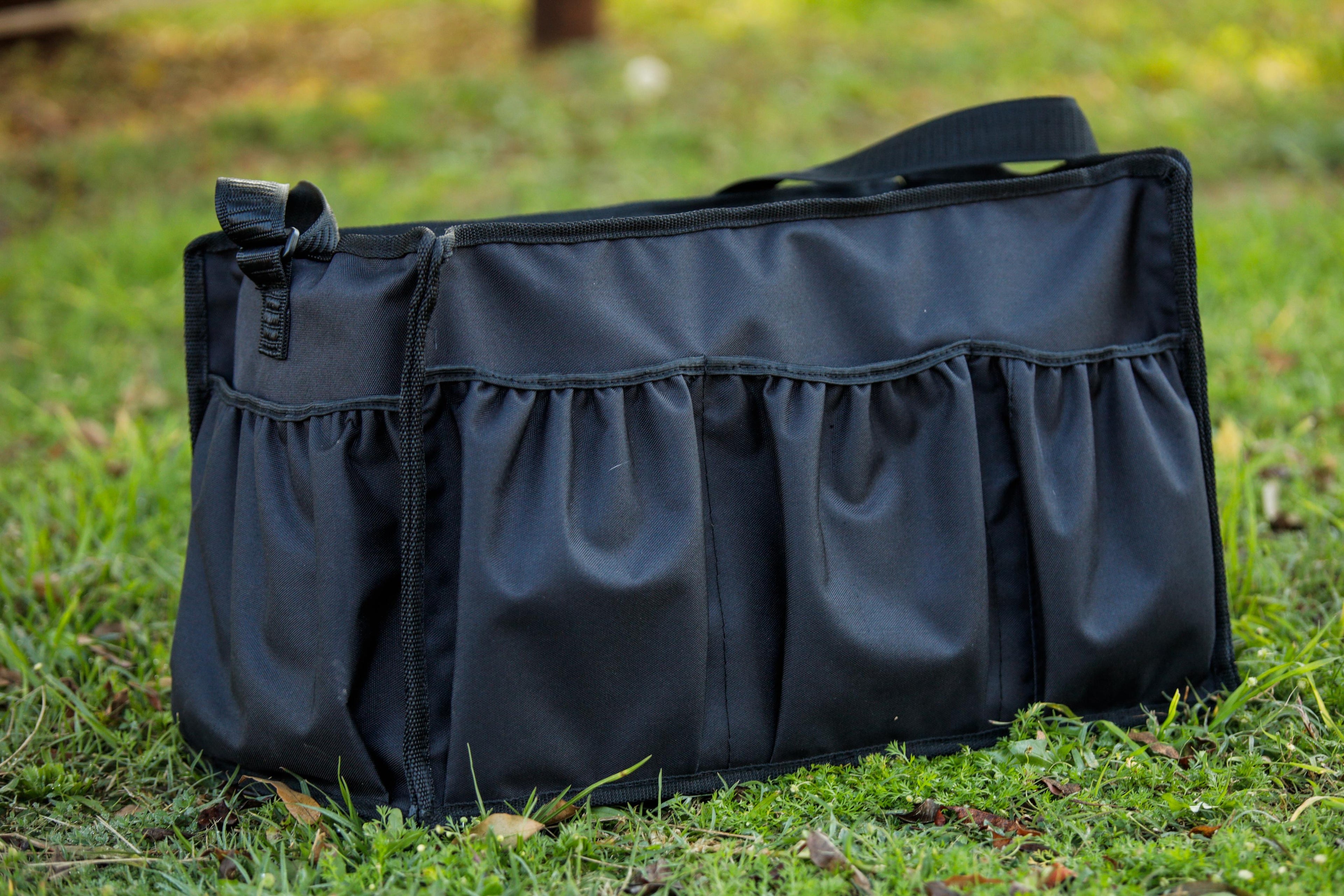 GROOMING BAG